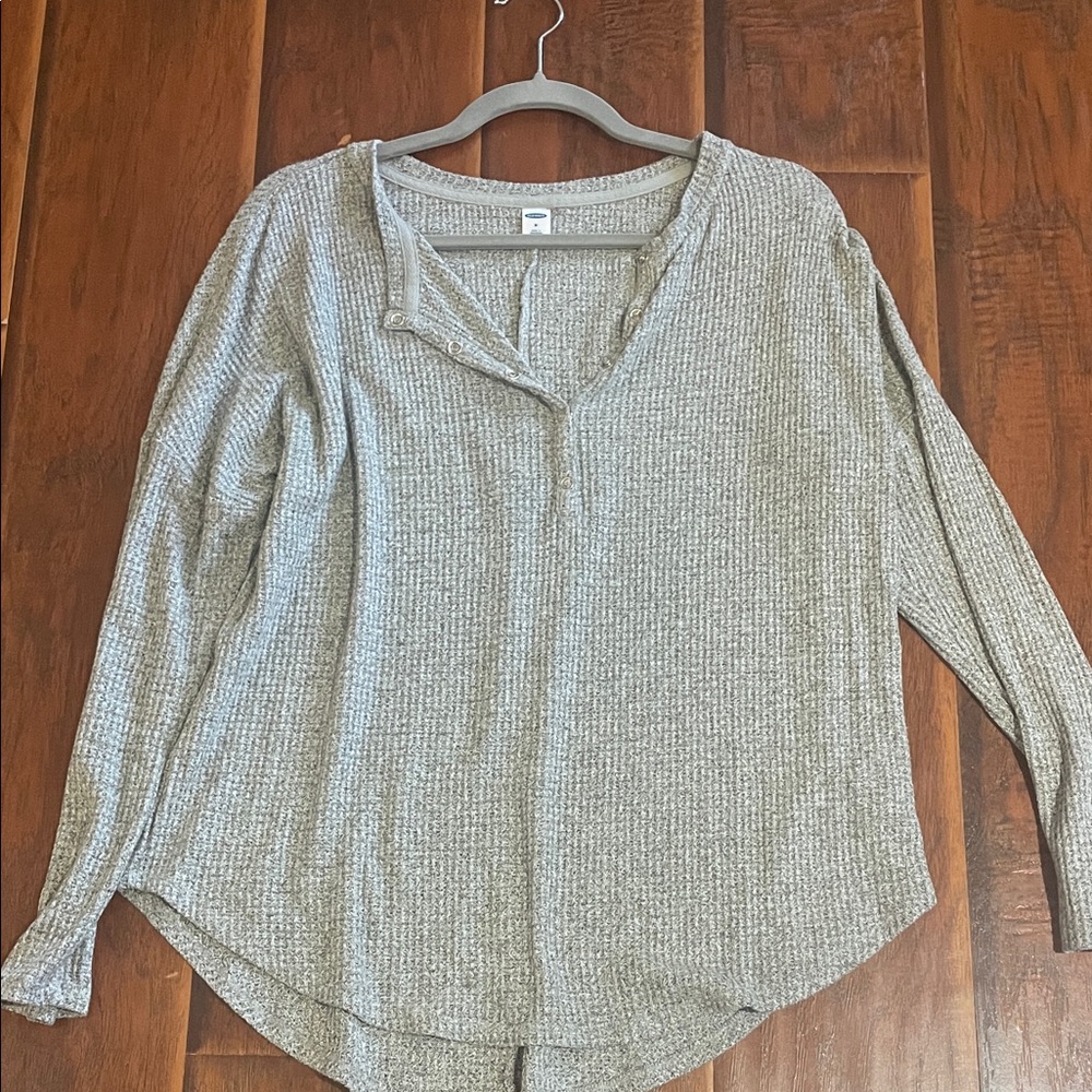Old Navy Heather Gray Long Sleeve Top